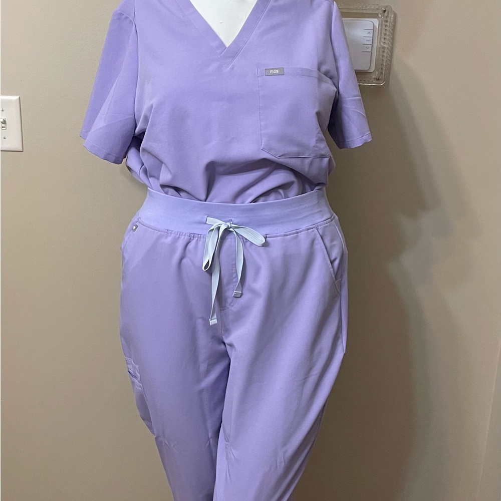 Women's Lavender Scrub Set